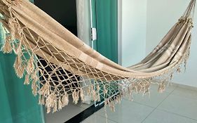 Casa em Candeias, Jaboatão - Wi-Fi Rápido e Ar Cond